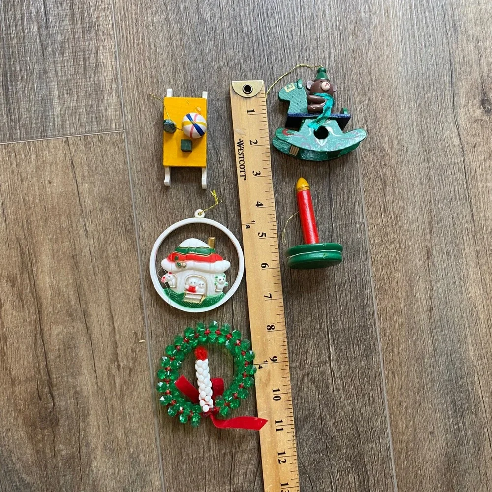 Vintage Christmas Ornament Lot 7pc Needlepoint Santa Beaded Wreath Wooden Sled